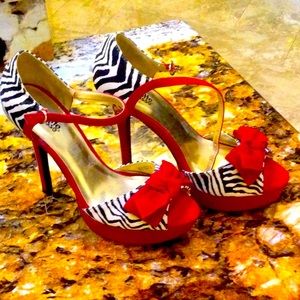 - - - Charlotte Russe fancy zebra print heels